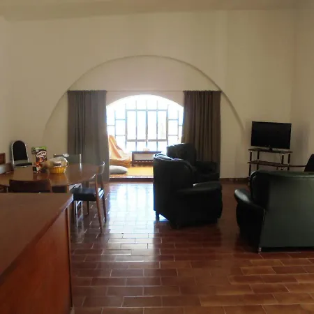 Apartment Ema's And Nightlife House *