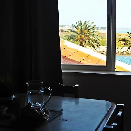 Ema's And Nightlife House *