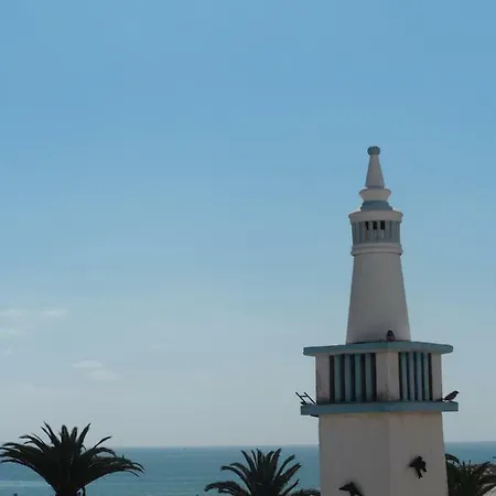 Ema's And Nightlife House *