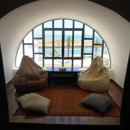 Apartment Ema'S Beach And Nightlife House Lagos